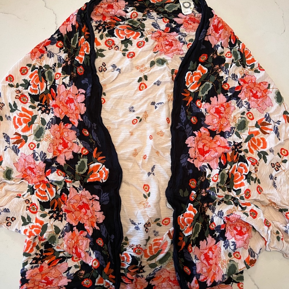 Anthropologie mixed floral kimono